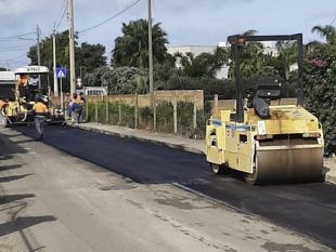 riprendono-i-lavori-di-manutenzione-stradale-nel-territorio-di-marsala-interventi-ad-amabilina-e-in-periferia