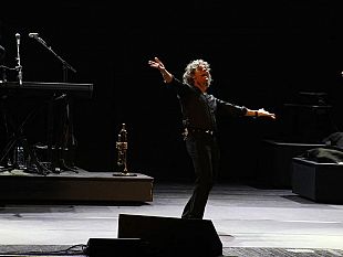 l-ora-del-rosario-un-fiorello-semplicemente-fantastico