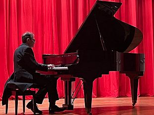 marsala-il-pianista-luigi-fracasso-al-teatro-sollima