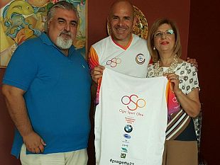 video-tappa-siciliana-del-giro-ditalia-formativo-di-andrea-devicenzi-all-i-c-g-grassa-di-mazara-del-vallo