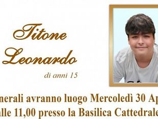 mazara-mercoledi-30-aprile-i-funerali-del-15enne-leonardo-titone-morto-cadendo-dal-tetto-di-un-vecchio-edificio