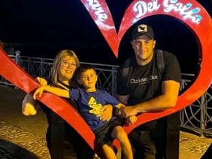 sgomento-e-cordoglio-per-la-famiglia-di-castellammare-uccisa-da-unesplosione-in-casa