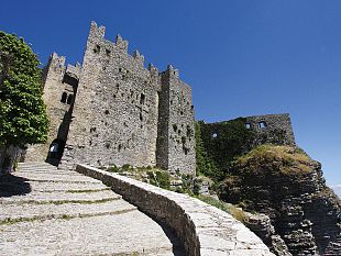 erice-la-citta-degli-dei-fondata-dai-troiani