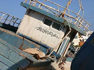 mazara-capitaneria-tavolo-tecnico-per-la-demolizione-delle-barche-utilizzate-l-immigrazione-clandestina