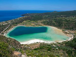 pantelleria-lago-di-venere-le-norme-di-comportamento-per-una-responsabile-fruizione