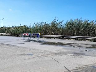 trapani-via-libica-e-un-pericolo-tra-liquami-e-buche