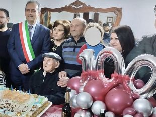 nuovo-centenario-a-marsala-e-nonno-carlo-sammartano