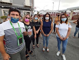 video-mazara-grossi-disagi-nel-primo-giorno-di-scuola-al-plesso-di-via-gualtiero-la-protesta-dei-genitori