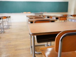 scuola-stangata-per-le-famiglie-fino-a-1000-euro-a-studente-per-libri-e-corredo
