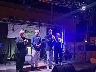campobello-grande-successo-per-il-convegno-sullolivicoltura-e-per-il-concerto-di-gianluca-guidi