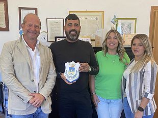 mazara-riconoscimento-dal-comune-al-campione-di-tiro-a-volo-vincenzo-fodera