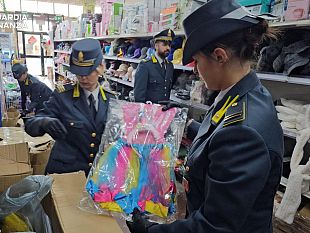 sequestrati-120-mila-articoli-di-carnevale-e-cosmetici-pericolosi-sanzionata-commerciante-cinese