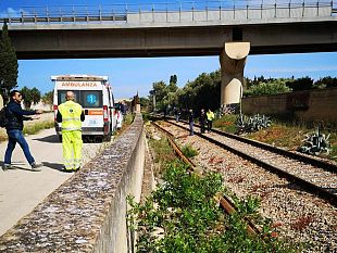 mazara-uomo-investito-dal-treno-probabile-suicidio
