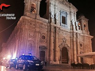marsala-manomette-il-braccialetto-elettronico-ed-evade-dai-domiciliari-arresta