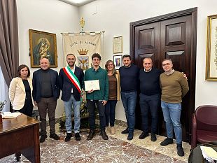 alcamo-il-sindaco-surdi-ha-incontrato-roberto-provenzano-degli-elimi-jazz-quintet