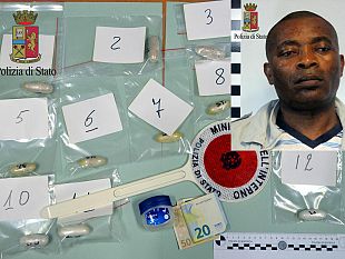 polizia-arrestato-un-corriere-ovulatore-nigeriano-per-traffico-di-stupefacenti