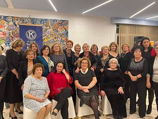 trapani-il-kiwanis-club-dona-buoni-spesa-alla-parrocchia-madonna-di-fatima
