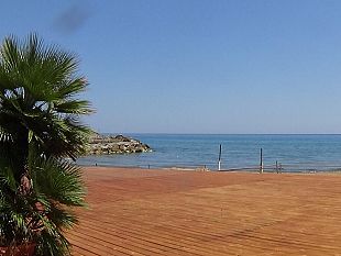 fiato-alle-trombe-la-piazzetta-allo-scaro-ce-o-quasi