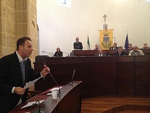consiglio-comunale-l-opposizione-critica-la-nuova-giunta-e-l-assenza-del-sindaco-cristaldi