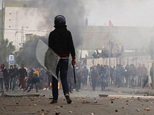 tunisia-scontri-fra-giovani-e-lesercito-in-varie-citta-covid-e-rischio-fondamentalismo