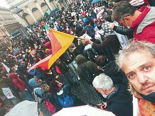 marcia-dei-lavoratori-su-roma-un-trapanese-alla-manifestazione-pacifica