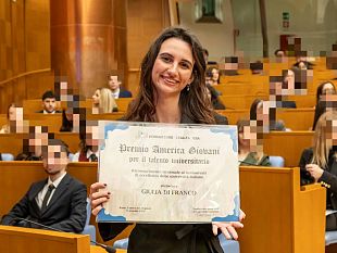 premio-america-giovani-per-il-talento-universitario-lalcamese-giulia-di-franco-premiata-alla-camera-dei-deputati