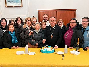 il-vescovo-giurdanella-compie-68-anni-gli-auguri-dellassociazione-maria-santissima-addolorata