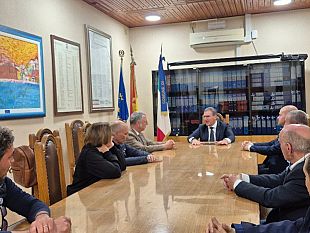 il-questore-di-trapani-in-visita-al-comune-di-castellammare-del-golfo
