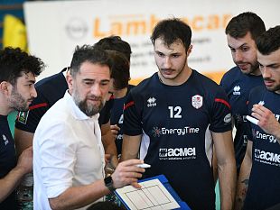 energytime-spike-devils-partita-chiave-con-napoli-i-rossoblu-vogliono-rimanere-in-linea-con-la-salvezza