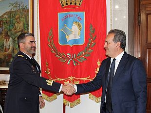 marsala-incontro-fra-il-sindaco-e-il-comandante-col-daniele-donati