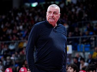 repesa-e-il-coach-della-trapani-shark