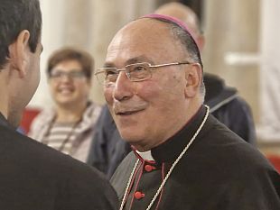 natale-2025-il-vescovo-giurdanella-visita-ammalati-e-celebra-negli-ospedali