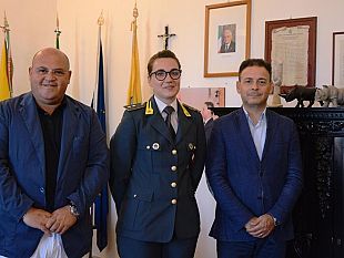 mazara-in-visita-al-comune-il-nuovo-comandante-della-tenenza-della-guardia-di-finanza