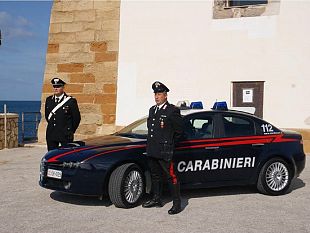 si-masturba-davanti-una-scuola-un-trapanese-arrestato-dai-carabinieri