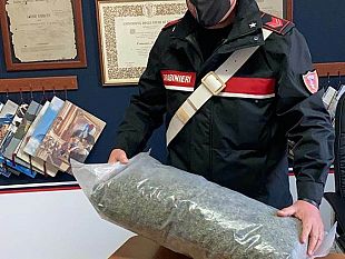 marsala-droga-e-munizioni-da-guerra-in-casa-i-carabinieri-arrestano-49enne