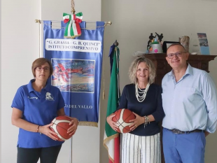 mazara-la-virtus-avvia-il-progetto-easybasket-a-scuola-presso-listituto-comprensivo-grassa-quinci