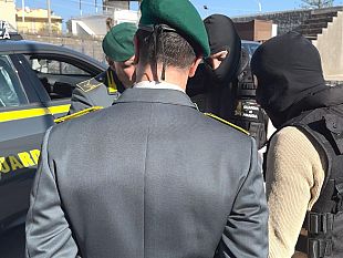 le-mani-delle-cosche-sulle-scommesse-online-la-finanza-sequestra-beni-per-40-milioni