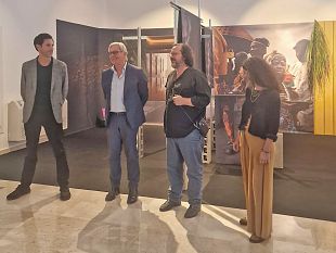 gibellina-inaugurata-fawohodie-larte-contemporanea-unisce-sicilia-e-ghana
