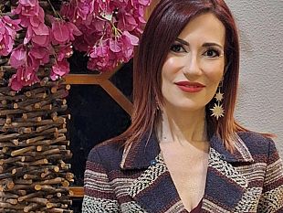 la-scrittrice-bia-cusumano-vince-il-1-premio-internazionale-mondello-arte-expo-2025-per-la-poesia