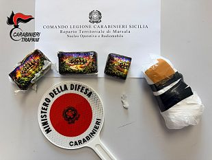 vede-i-carabinieri-e-getta-la-droga-dal-finestrino-arrestato-43enne-a-marsala