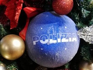 video-gli-auguri-della-polizia-di-stato-per-un-sereno-natale