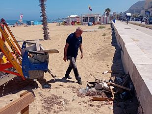 erice-avviata-la-pulizia-della-spiaggia-di-san-giuliano