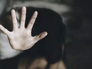 donna-aggredita-in-casa-dal-compagno-interviene-la-polizia-arrestato-un-uomo-a-trapani