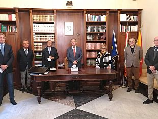 in-carica-i-due-nuovi-assessori-della-giunta-municipale-di-marsala-il-sindaco-grillo-rimodula-le-deleghe