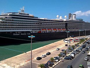 trapani-fa-il-pieno-di-turisti-in-arrivo-al-porto-tremila-croceristi