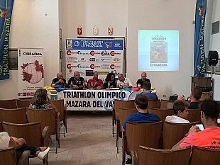 video-mazara-pronta-ad-applaudire-lo-spettacolo-del-triathlon-4-0