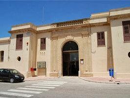 marsala-proroga-della-mostra-la-passione-per-l-archeologia-di-giovanni-enzo-zerilli-reperti-incisioni-e-stampe