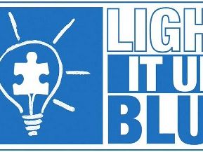 alcamo-si-illumina-di-blu-per-lautismo-il-castello-dei-conti-di-modica-aderisce-a-light-it-up-blue