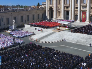 lultimo-saluto-al-papa-degli-umili-e-dei-poveri-fai-buon-viaggio-francesco