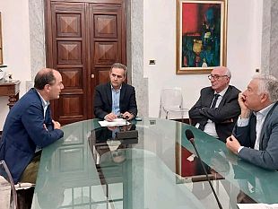 emergenza-costo-vetro-grillo-incontra-le-aziende-coinvolte-nella-produzione-di-vino